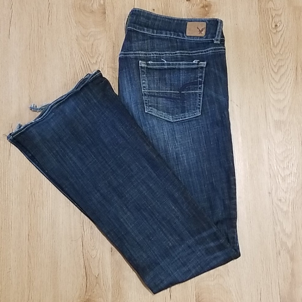 American Eagle 10 Long Bootcut Jean